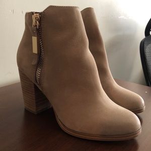 Aldo shoes 7.5 beige